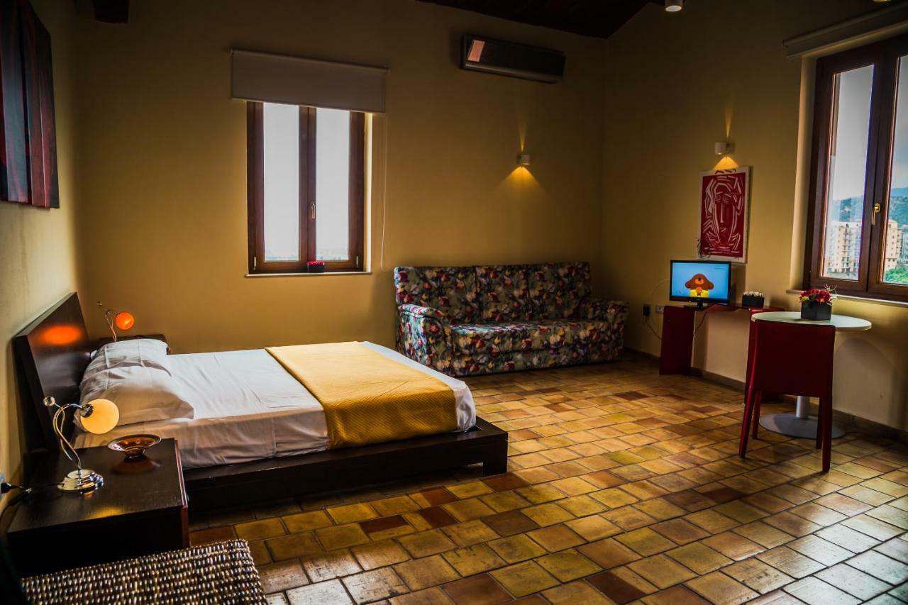 Relais Hotel Palazzo Castriota Корильяно-Калабро Екстер'єр фото