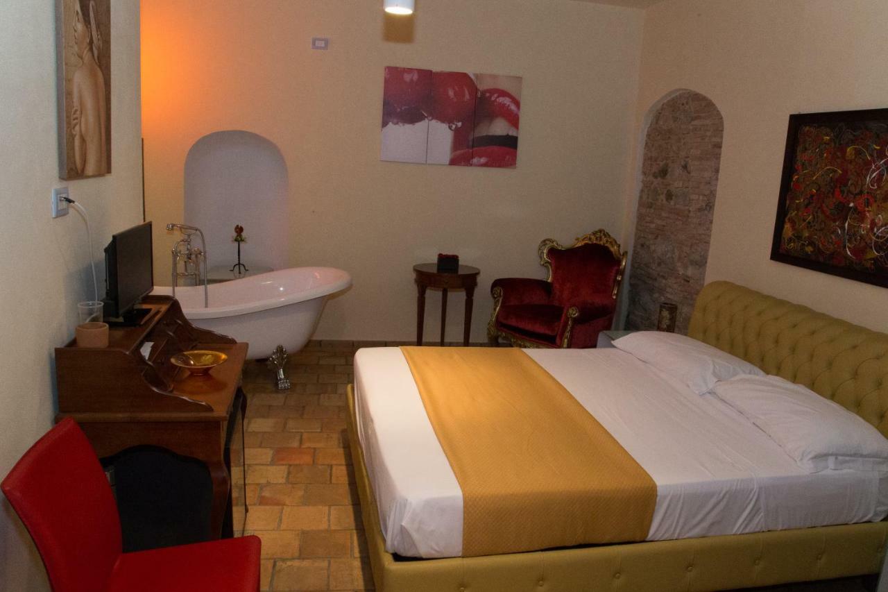 Relais Hotel Palazzo Castriota Корильяно-Калабро Екстер'єр фото
